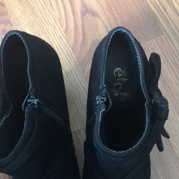 Pretty Black Heels 🎀 - Picture 8 of 8